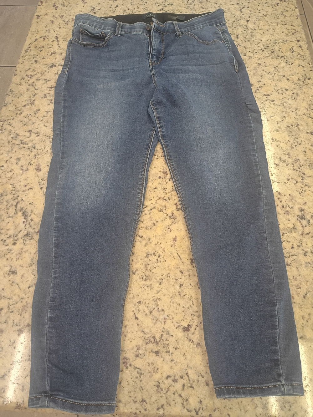 Curve Appeal Slim Fit Women's Skinny Jeans in Medium Blue